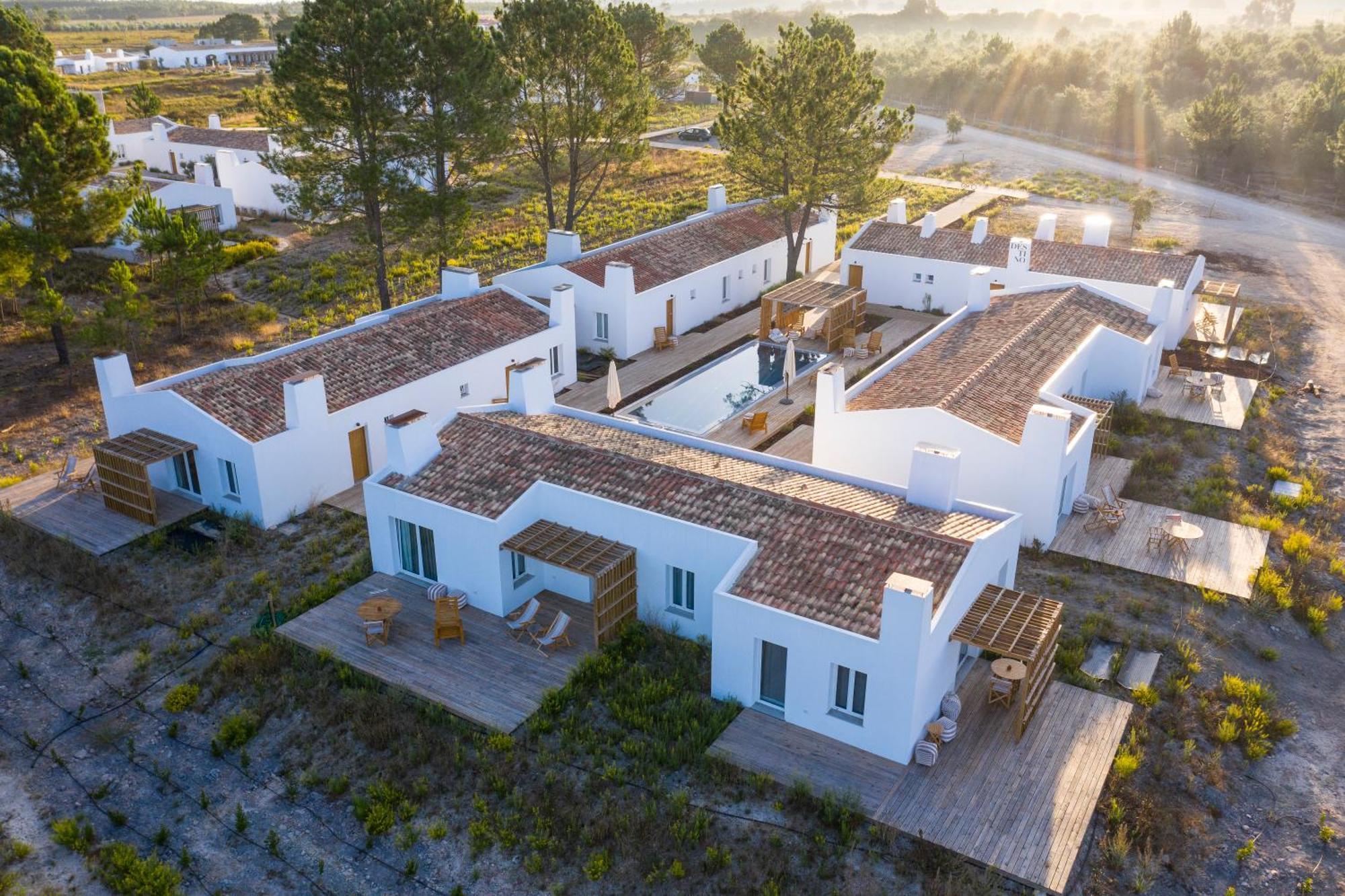 Craveiral Farmhouse By Belong Staying & Feeling São Teotónio Екстериор снимка