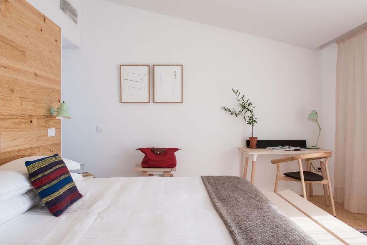 Craveiral Farmhouse By Belong Staying & Feeling São Teotónio Екстериор снимка